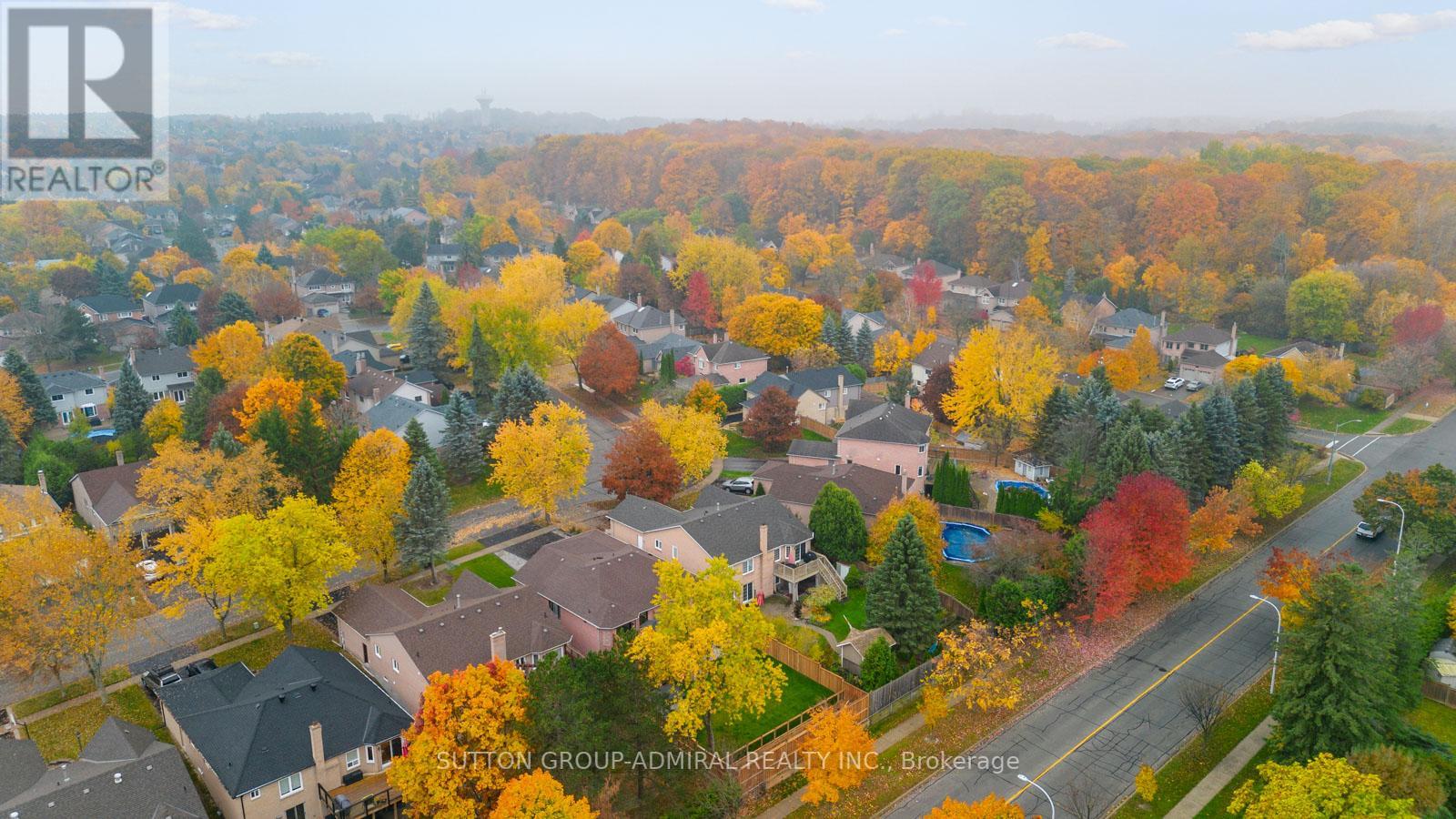 18 HASKELL CRES