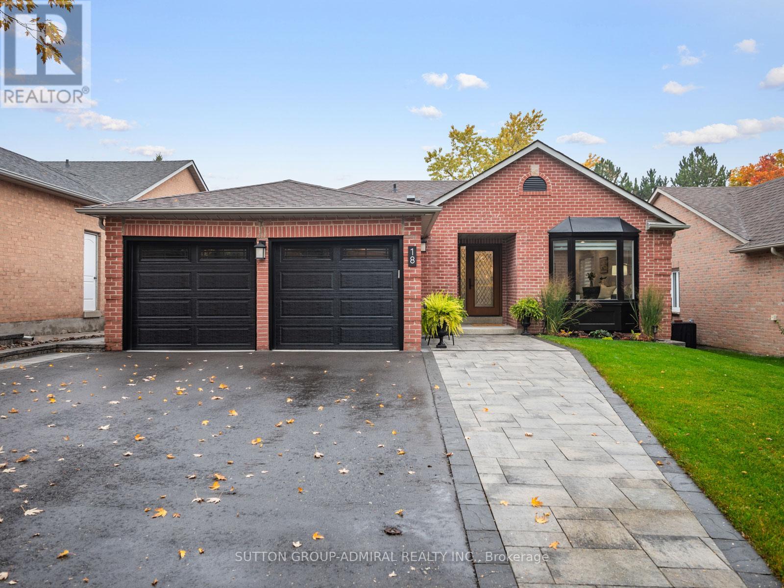 18 HASKELL CRES