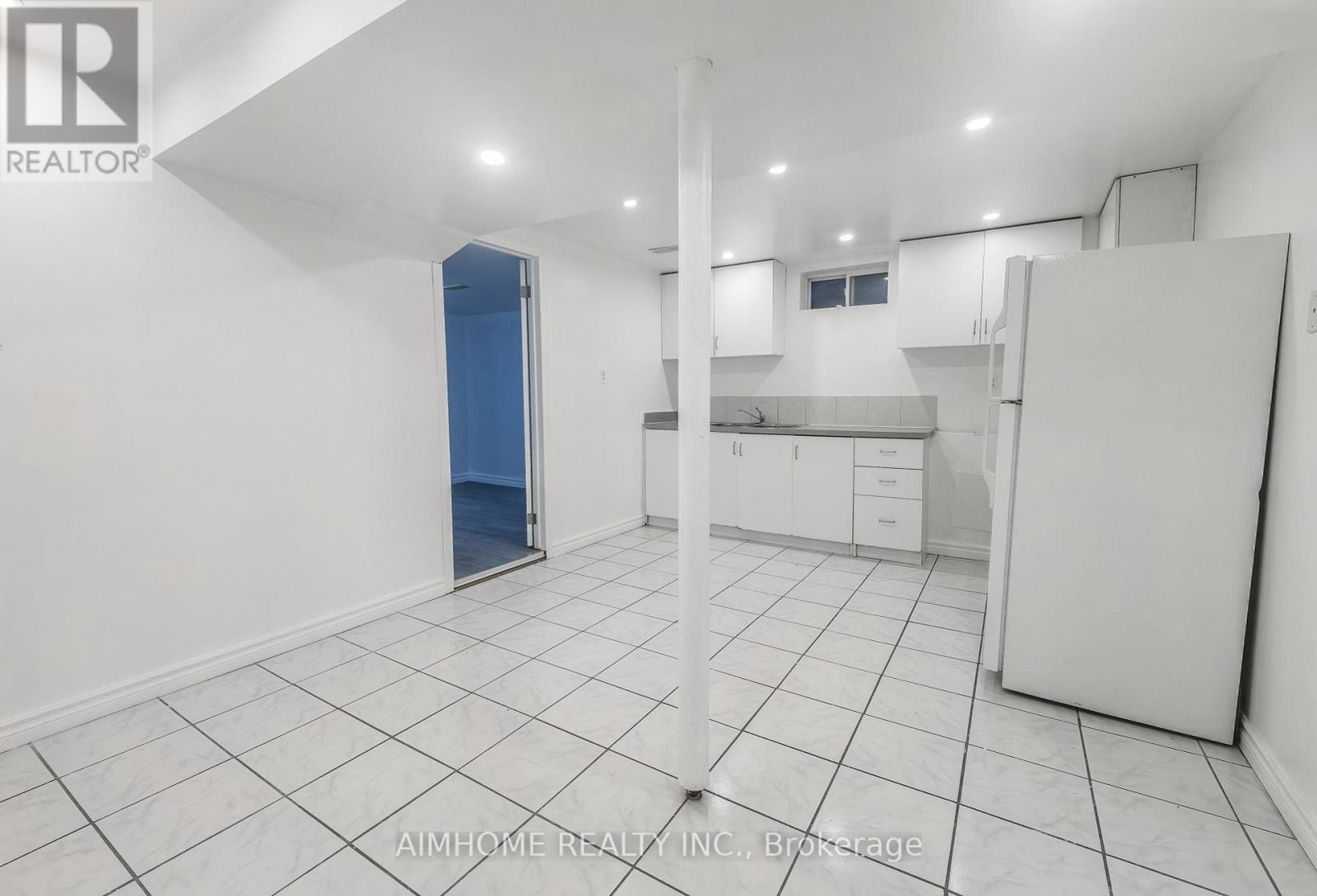 628 DOUBLETREE LANE