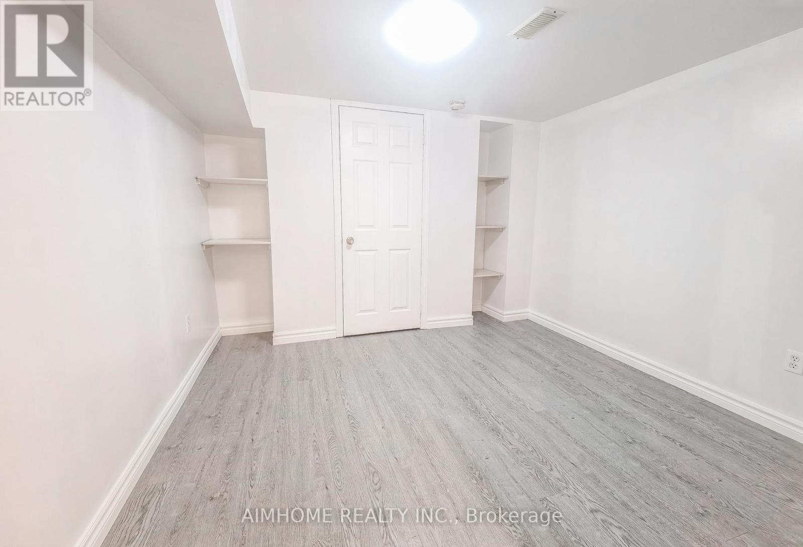 628 DOUBLETREE LANE