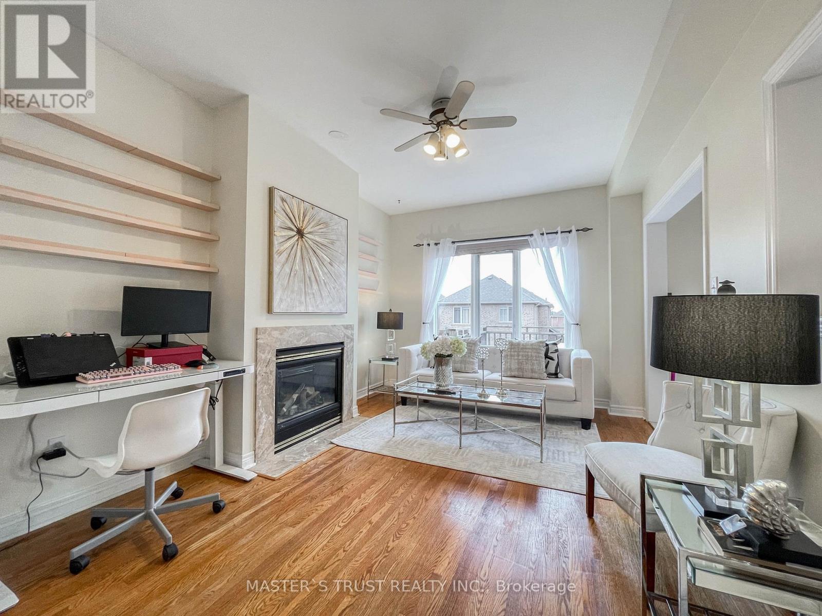 457 HEWITT CIRC