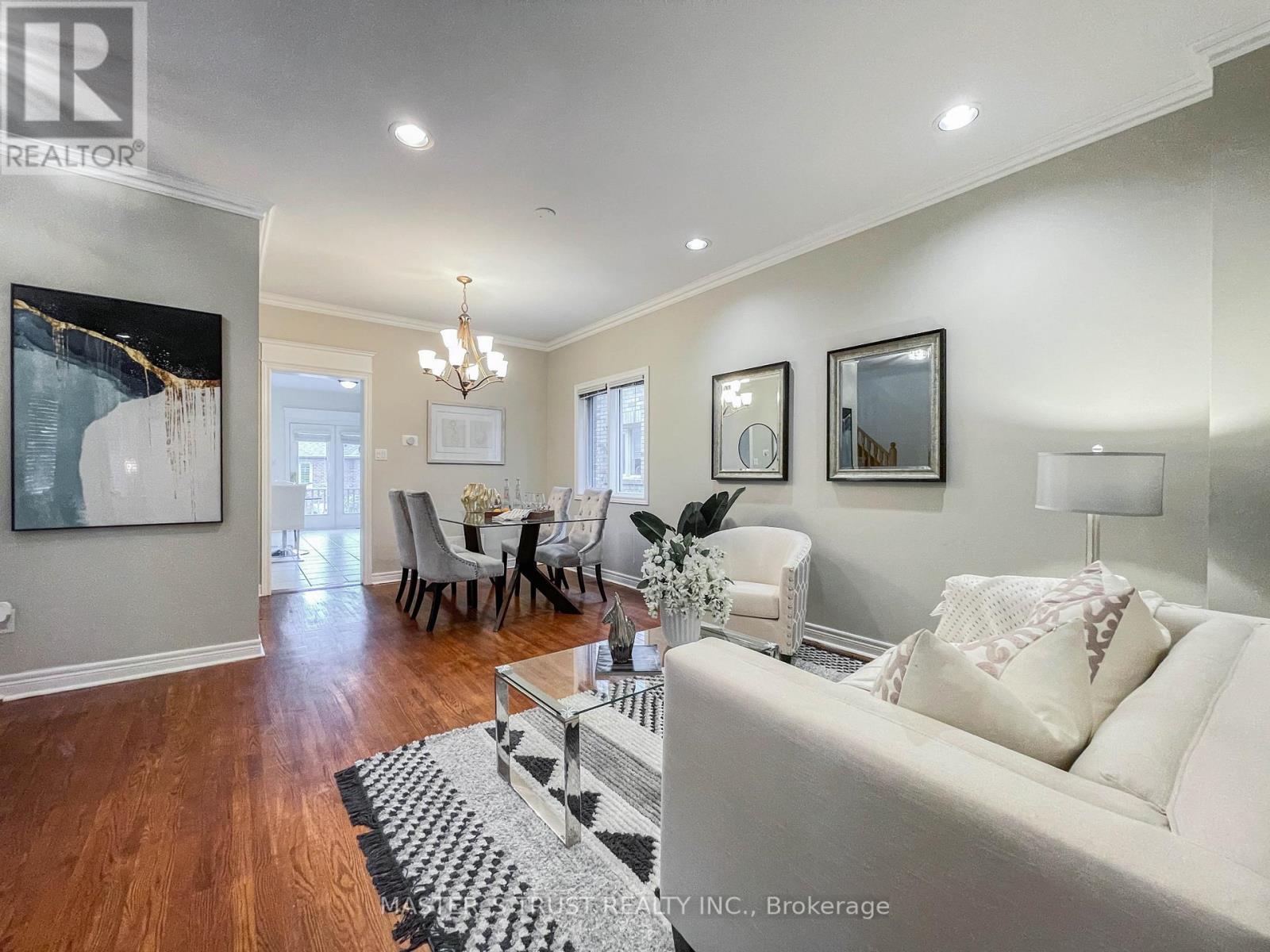 457 HEWITT CIRC