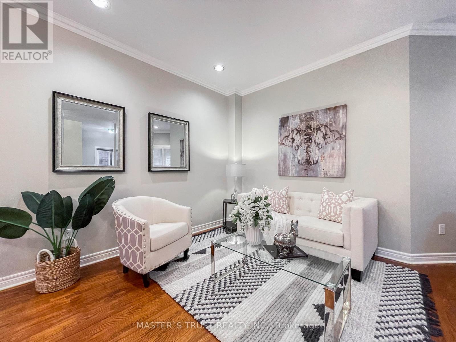 457 HEWITT CIRC