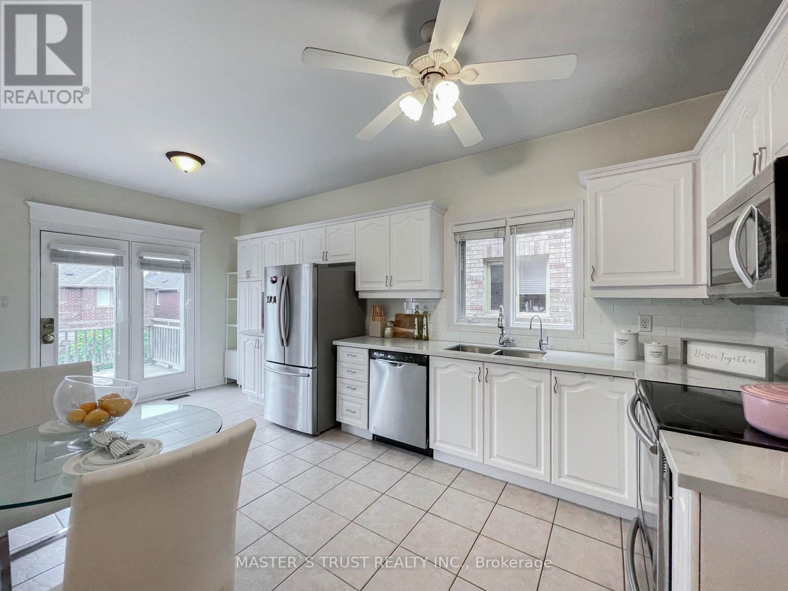 457 HEWITT CIRC