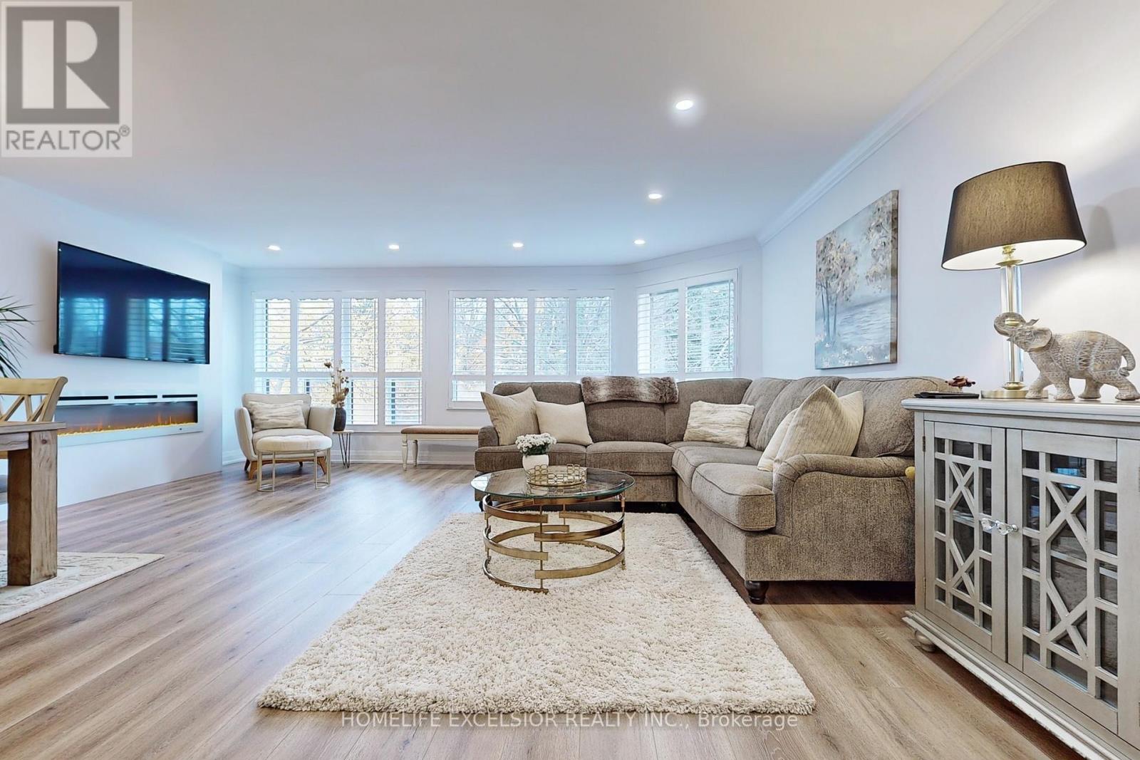 #337 -155 MAIN ST N, #337