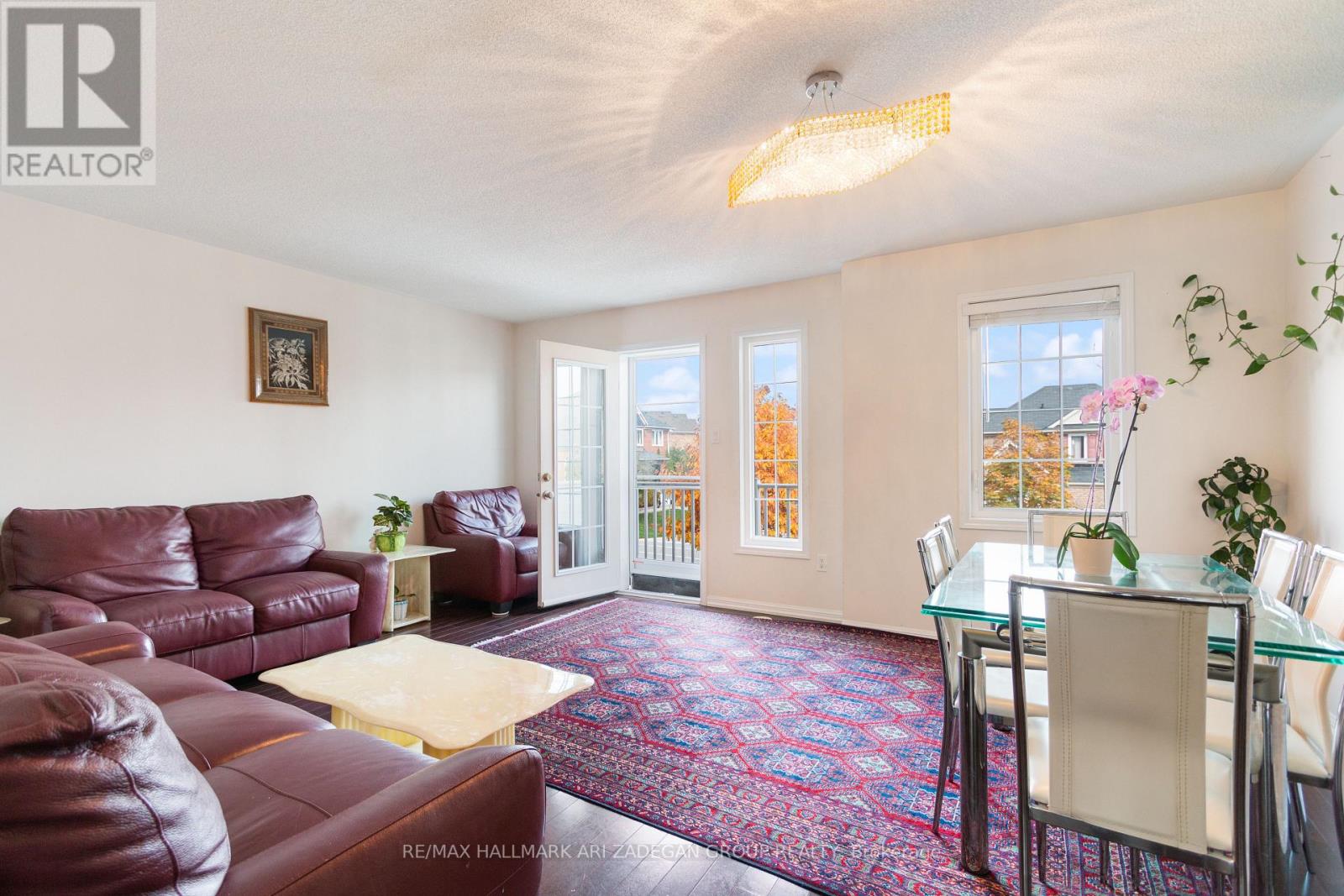 38 CLIFF GUNN RD