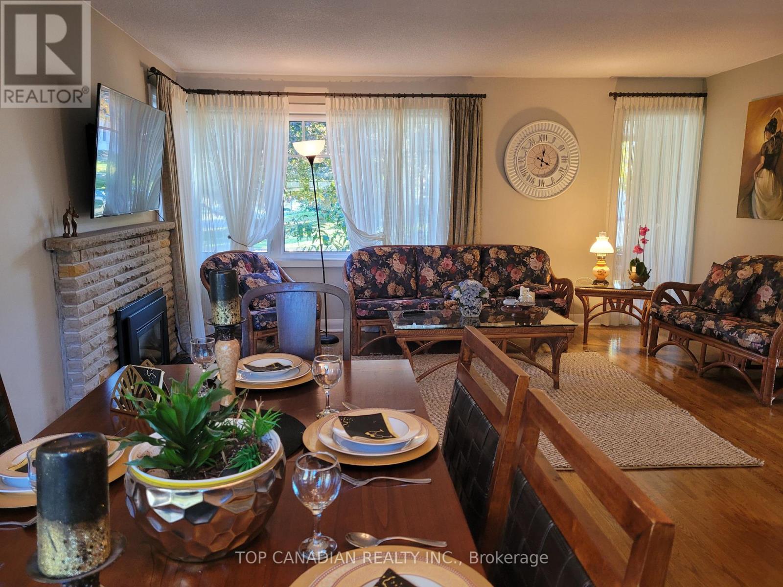#MAIN -143 AVENUE RD, #Main