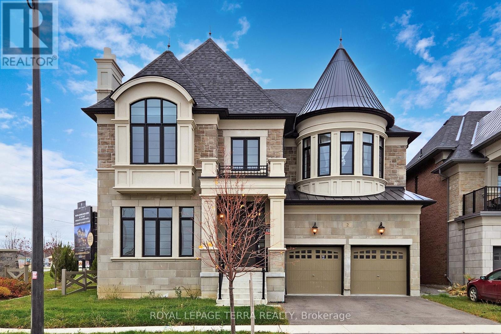 2 PINE HEIGHTS DR