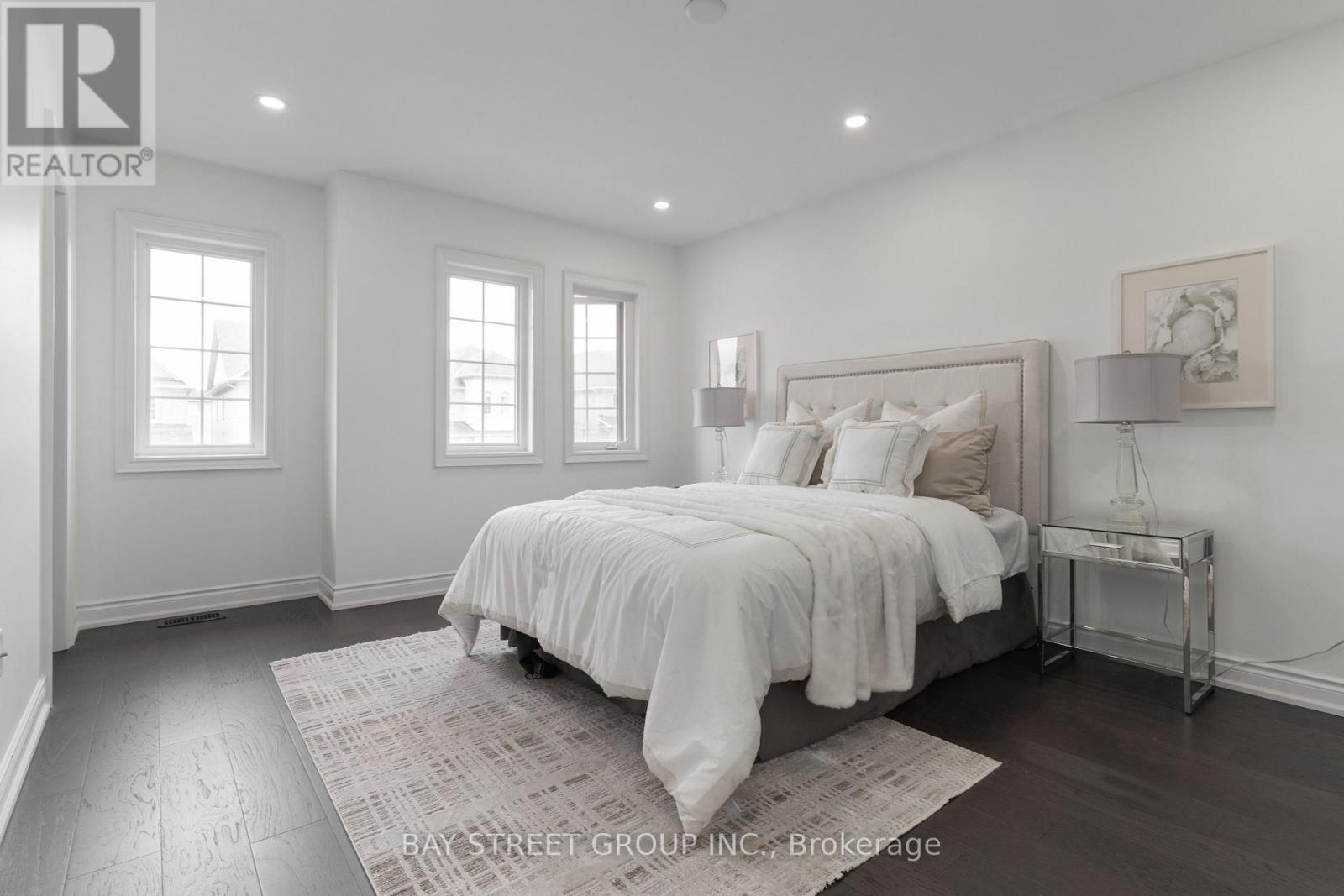 10 MILBY CRES