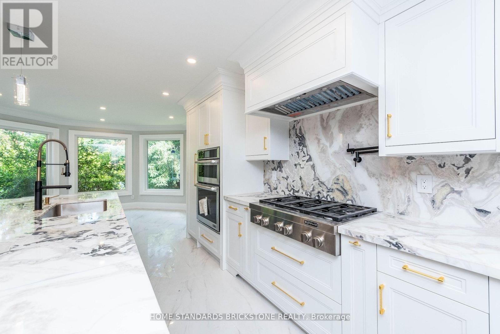 833 LOCKWOOD CIRC