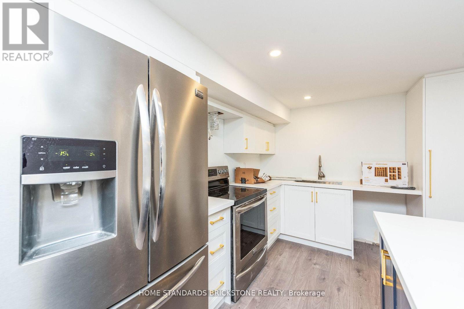 833 LOCKWOOD CIRC