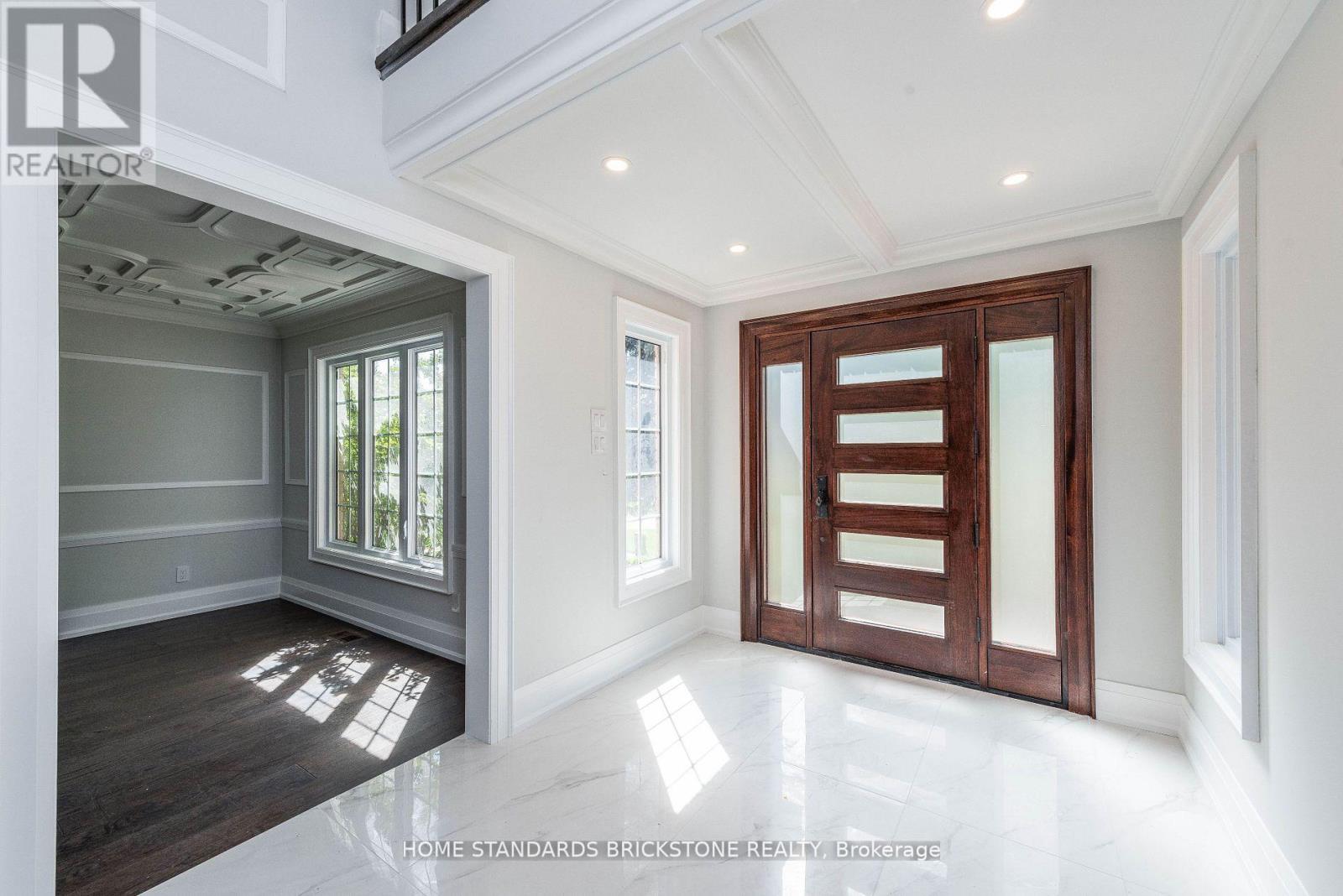 833 LOCKWOOD CIRC