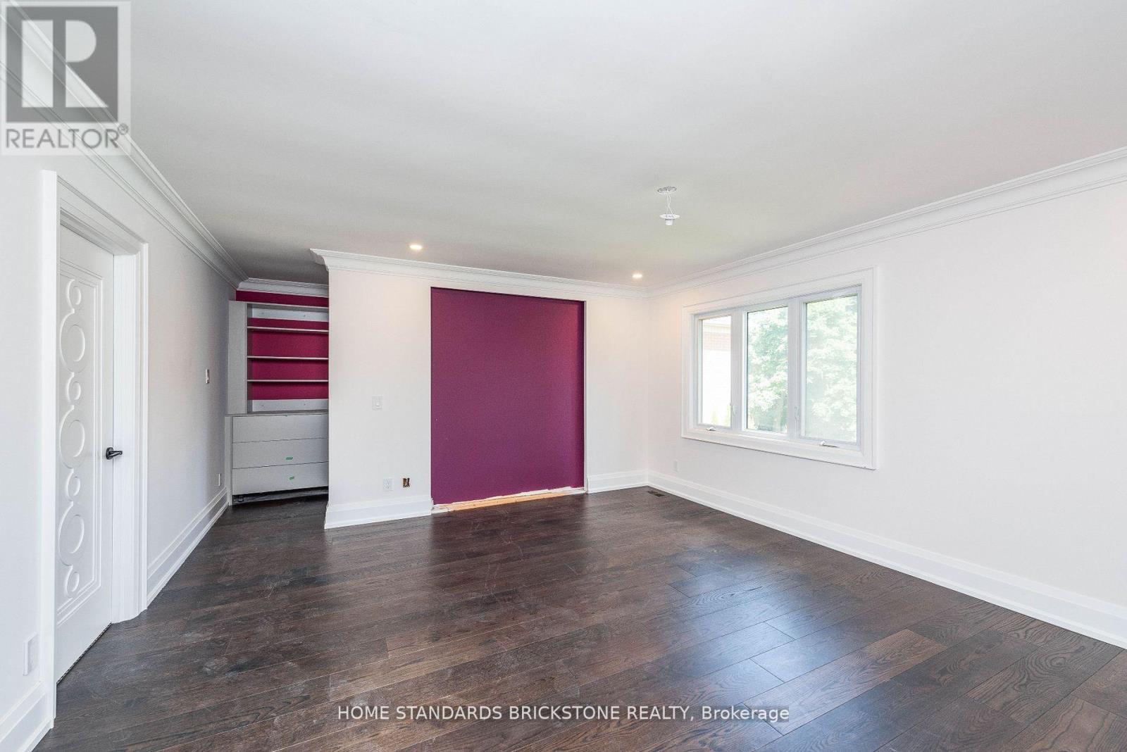 833 LOCKWOOD CIRC