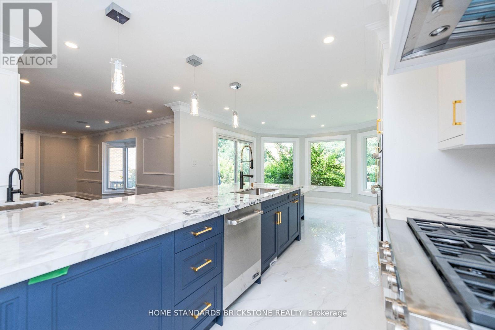 833 LOCKWOOD CIRC