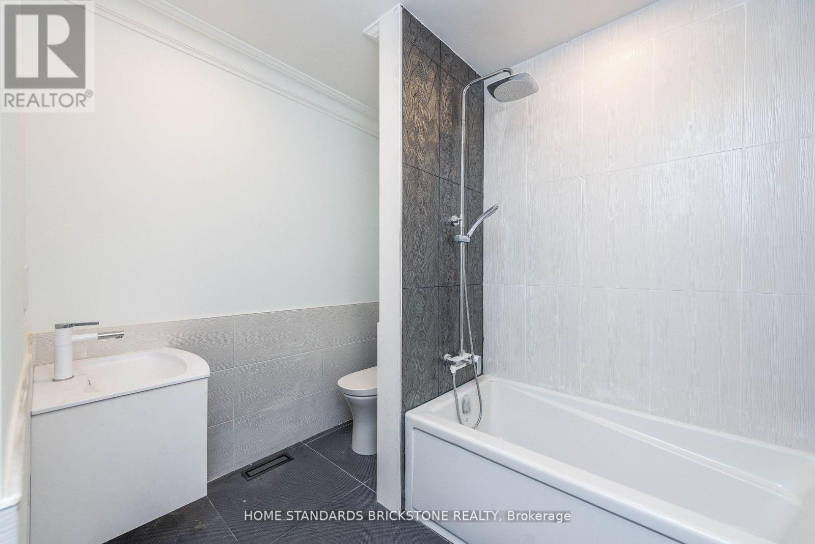 833 LOCKWOOD CIRC