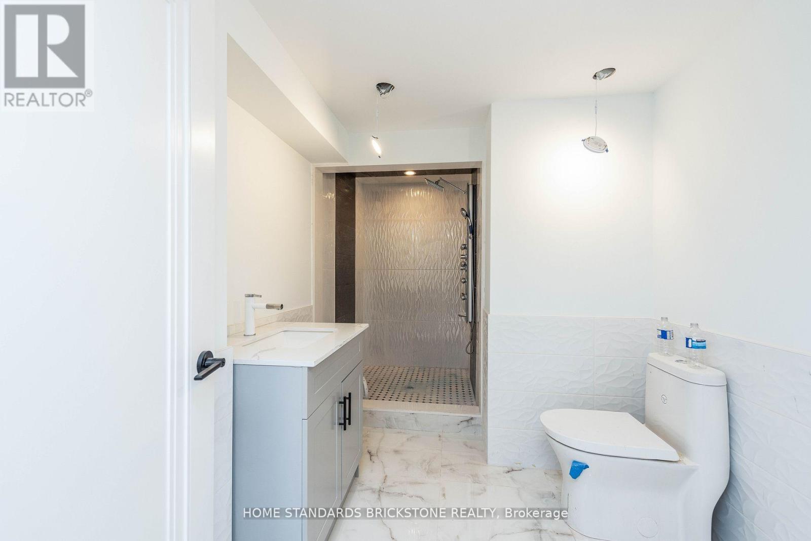833 LOCKWOOD CIRC