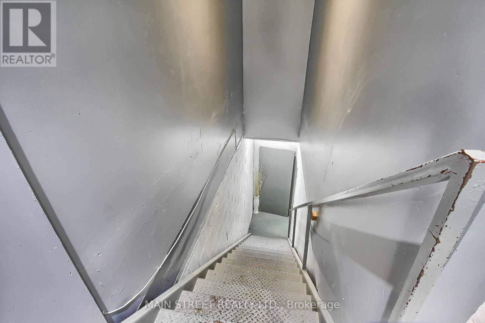 #5 -200 DAVIS DR