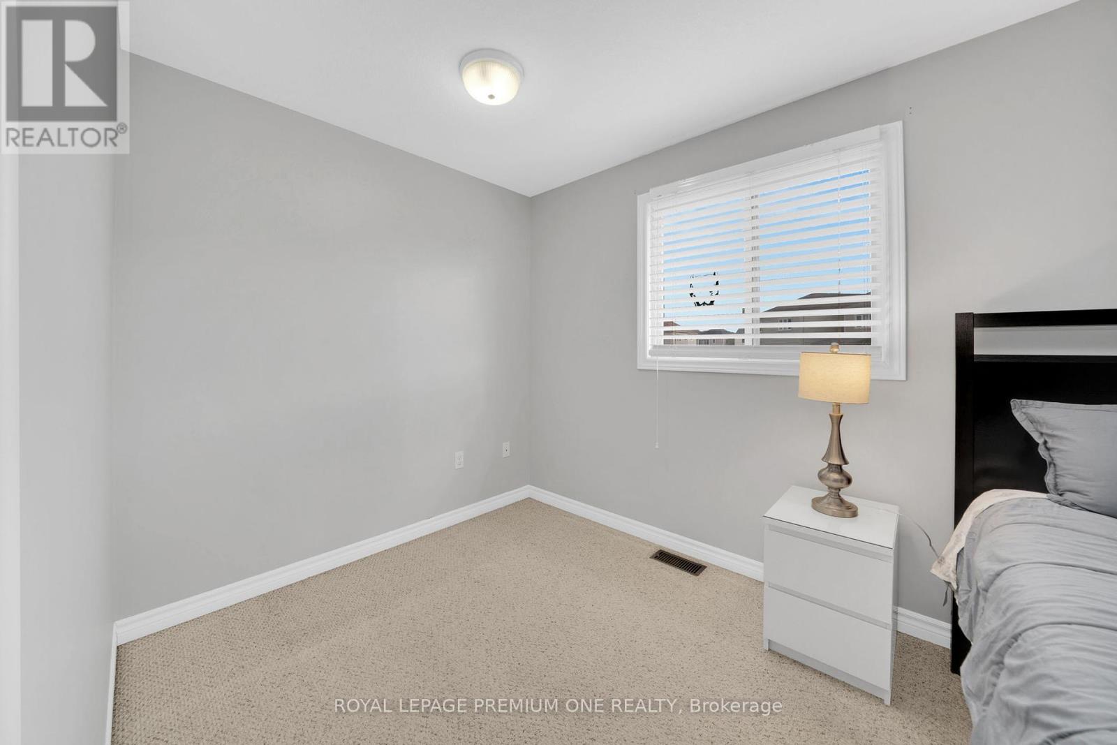 31 STEVENSON ST