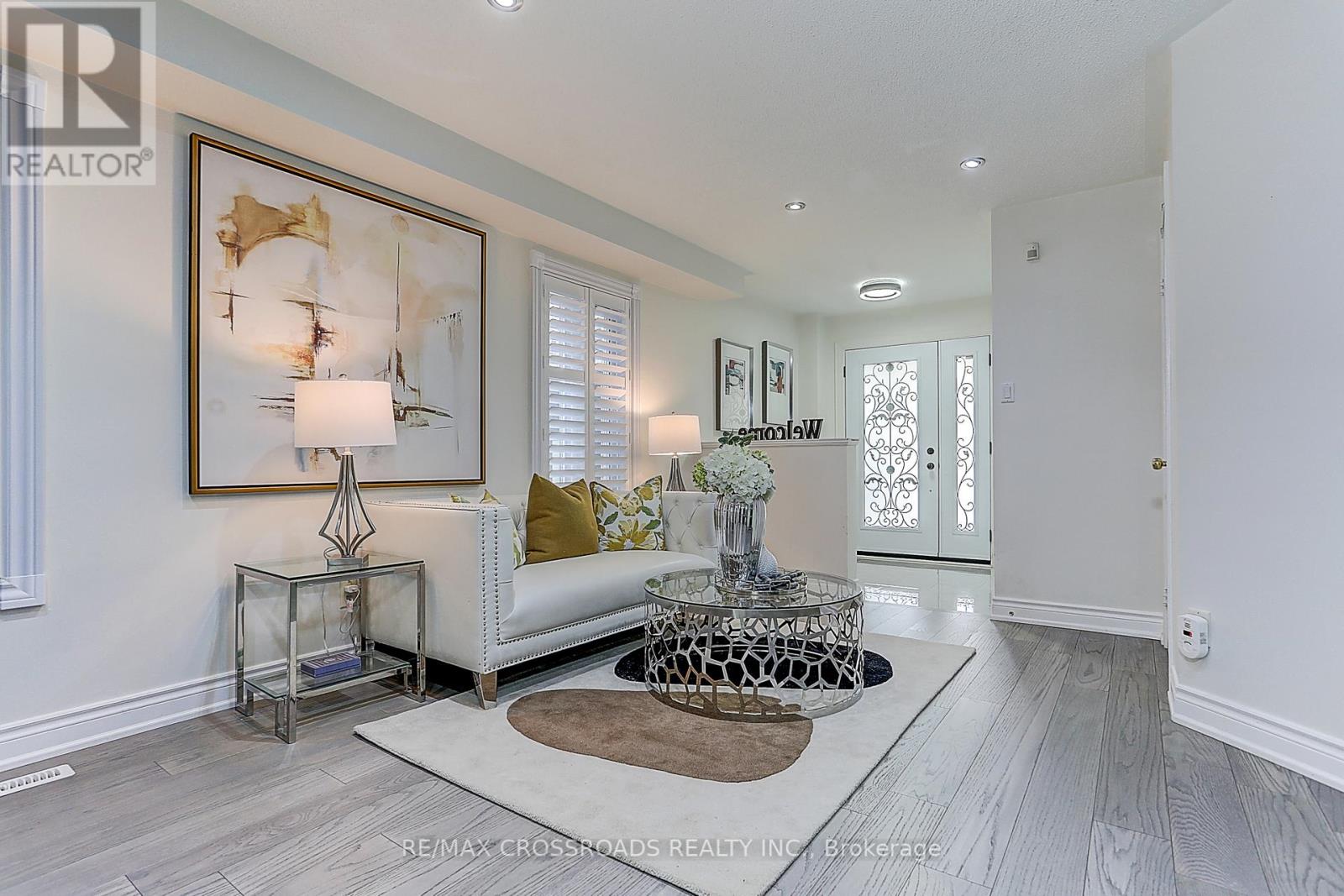 271 HOLLANDVIEW TR