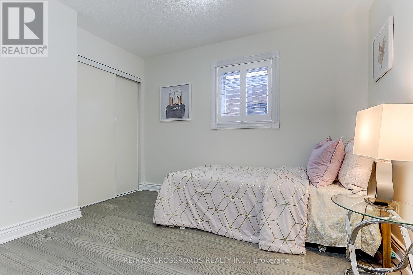 271 HOLLANDVIEW TR