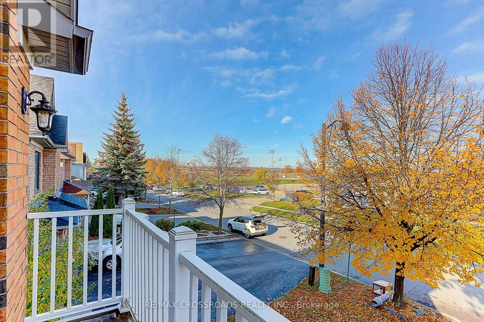 271 HOLLANDVIEW TR