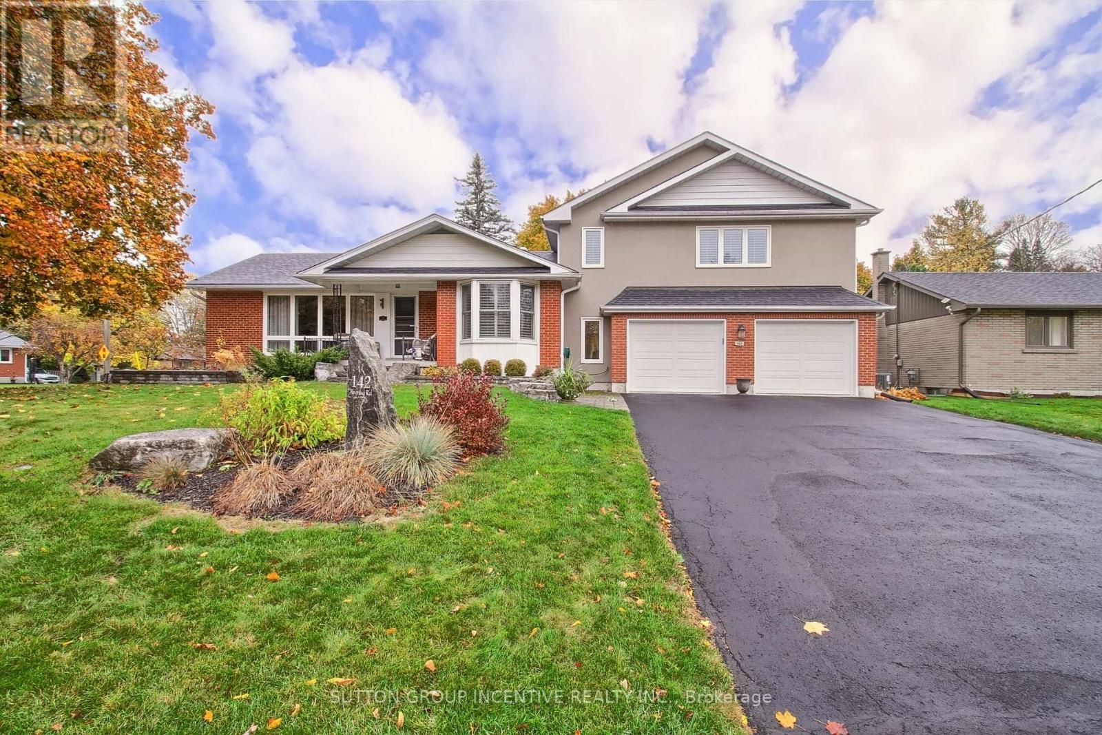 142 AVENUE RD