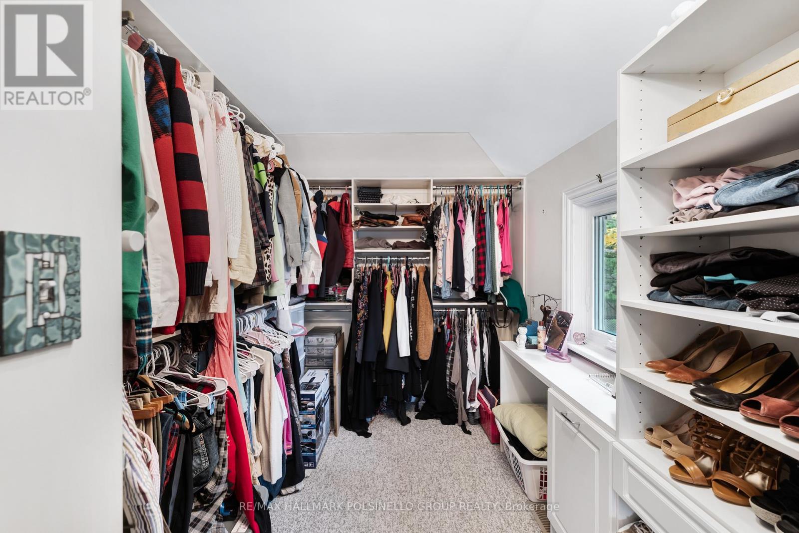 399 AMELIA ST