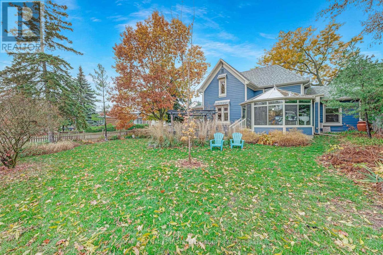 399 AMELIA ST