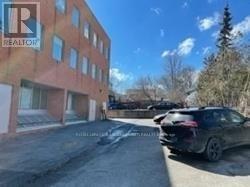 #LOWER A -107 HOLLAND ST E, #Lower A