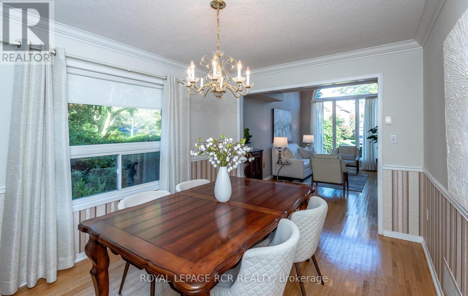 47 BUTTONWOOD TR