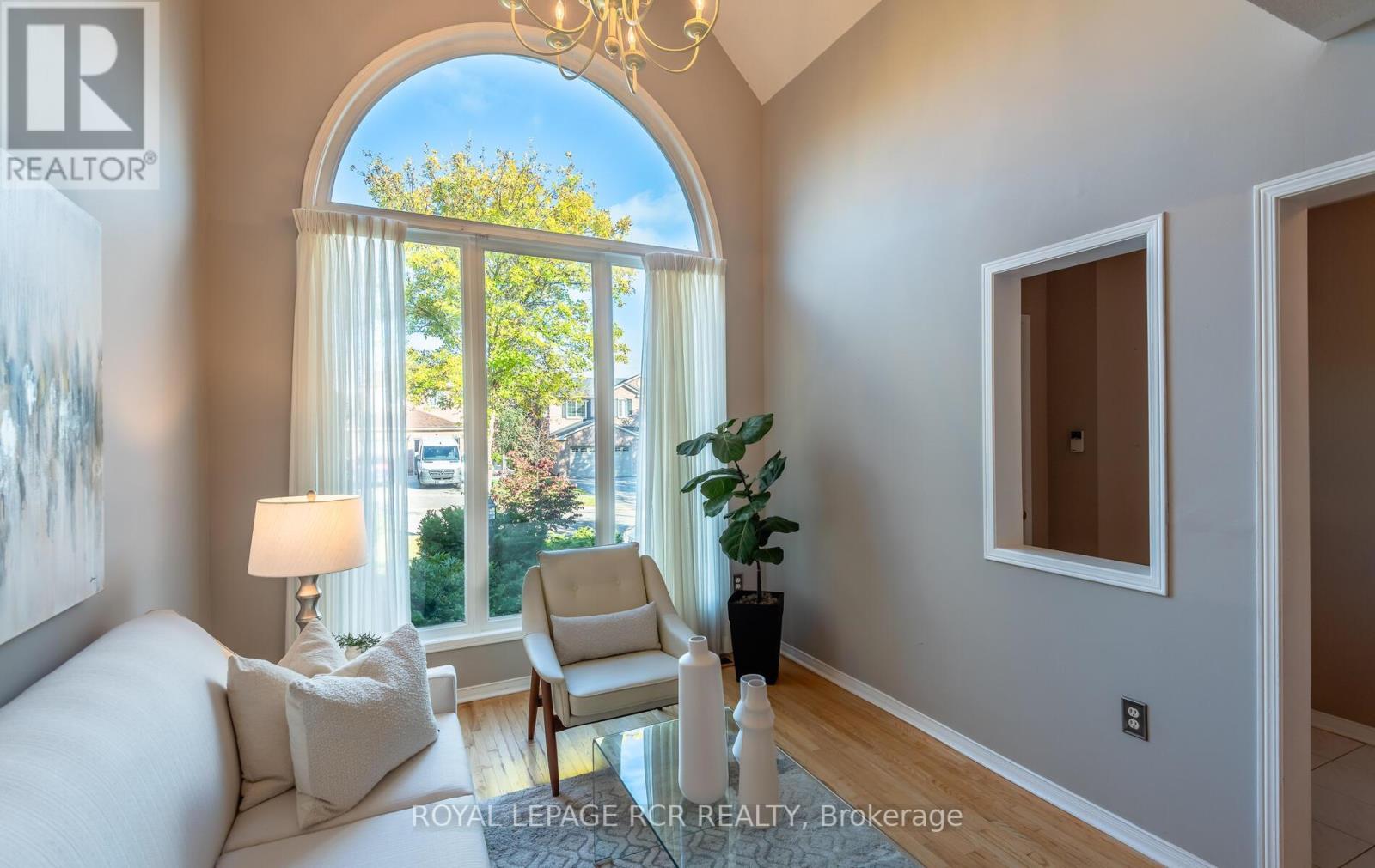 47 BUTTONWOOD TR