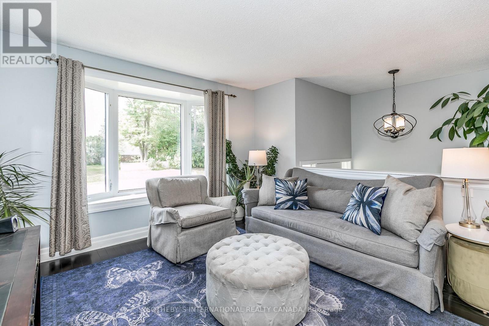 13 PINE PARK BLVD