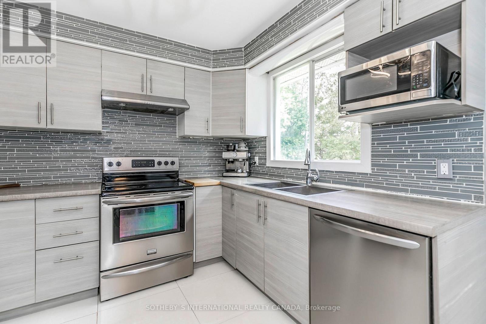 13 PINE PARK BLVD