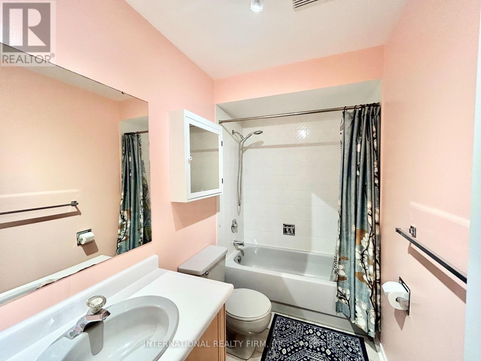 22 CYPRESS CRT
