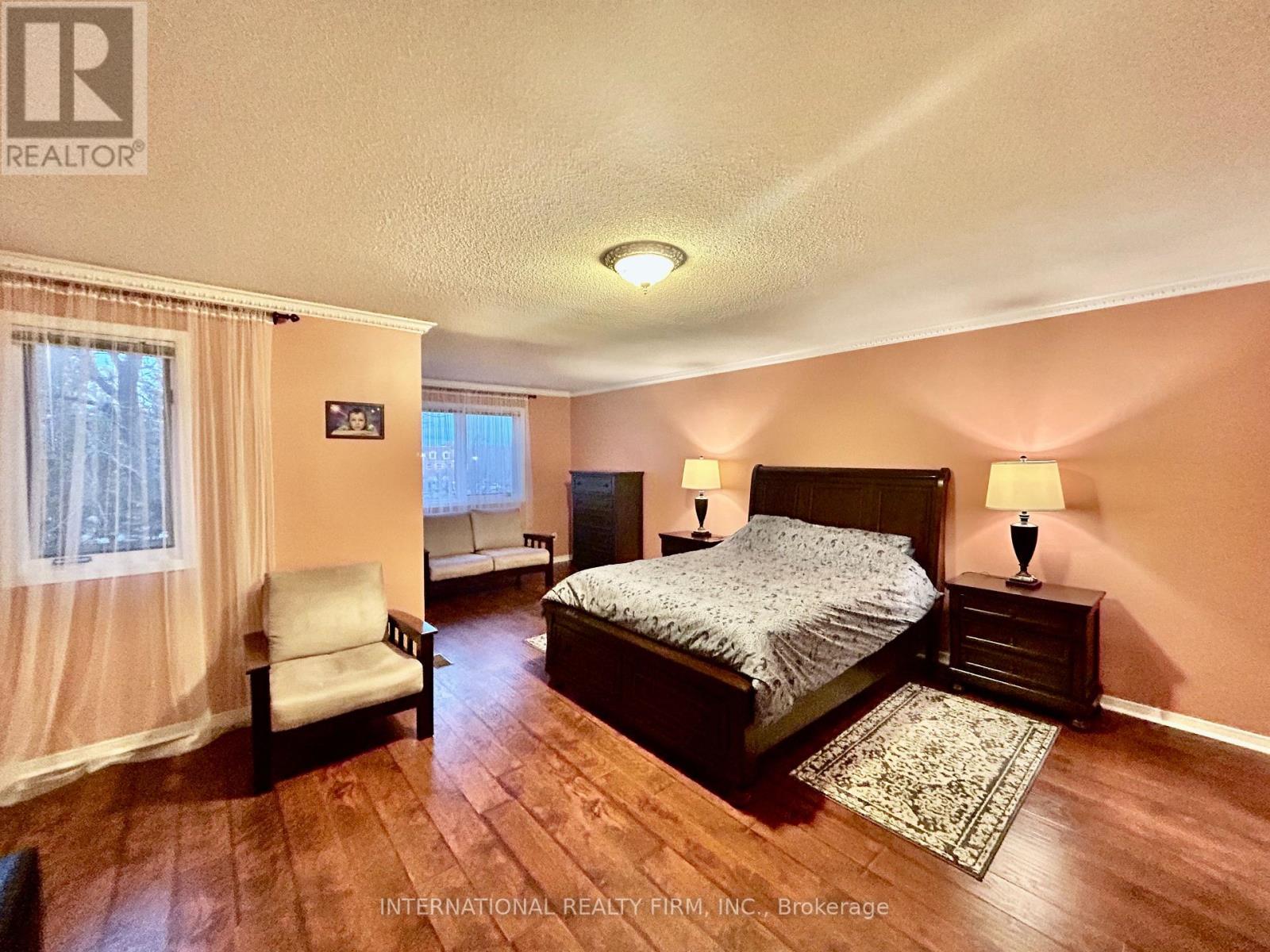 22 CYPRESS CRT