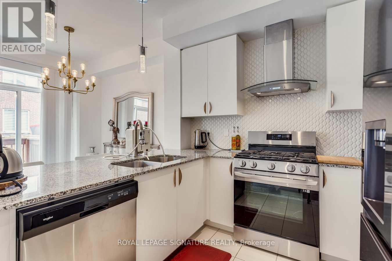 59 DUNDONALD TR