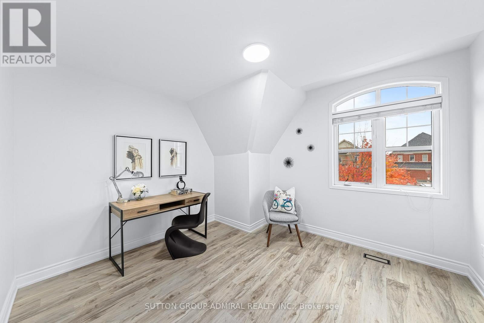 3 BRADFORD ST