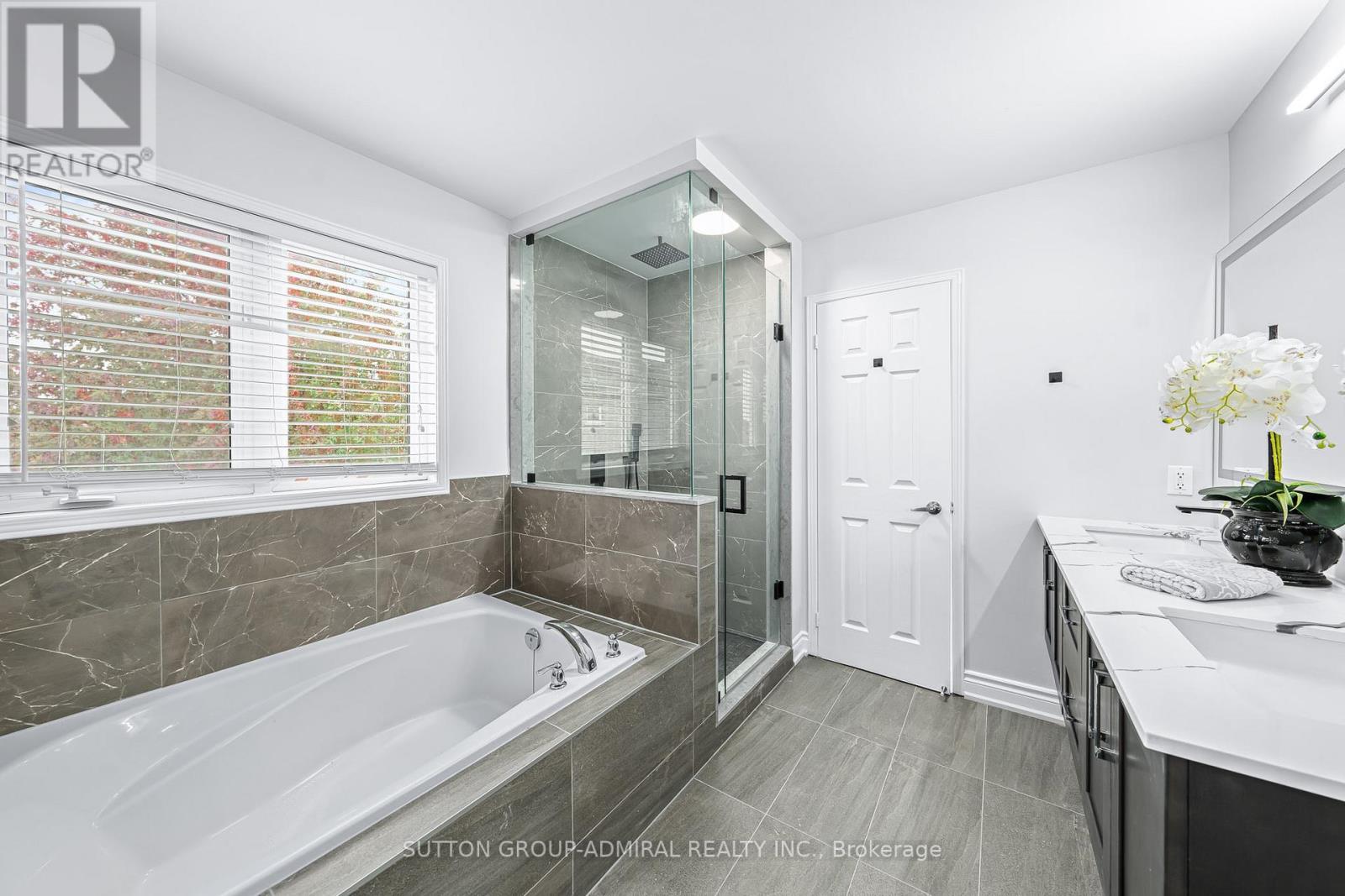 3 BRADFORD ST