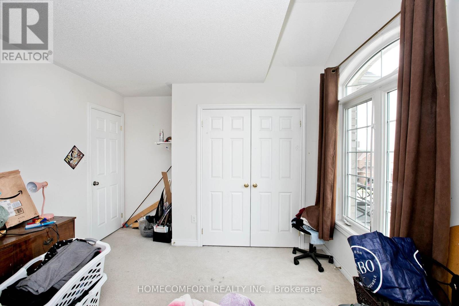 32 HEREFORDSHIRE CRES