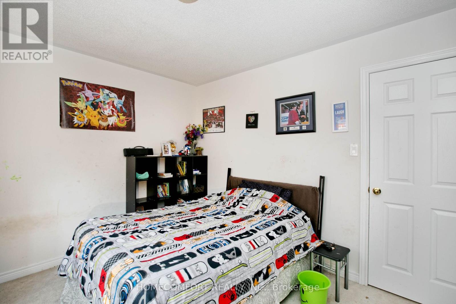32 HEREFORDSHIRE CRES