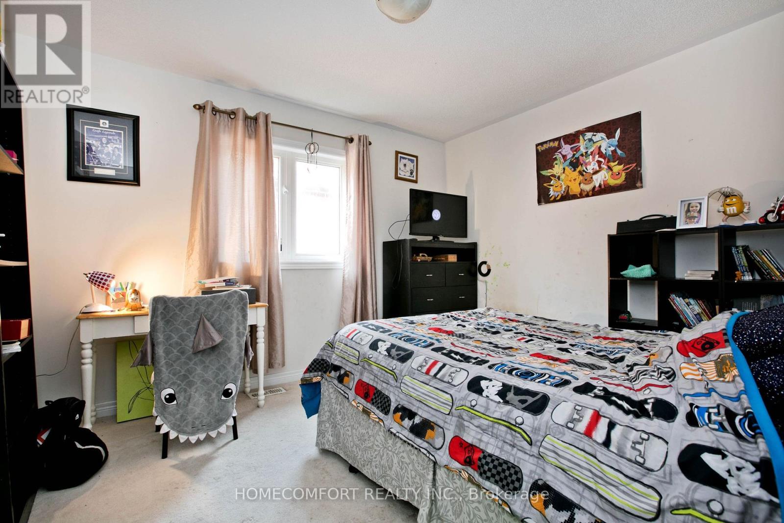 32 HEREFORDSHIRE CRES