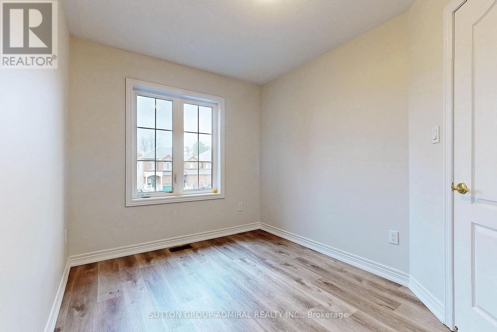 22 GREENWOOD DR