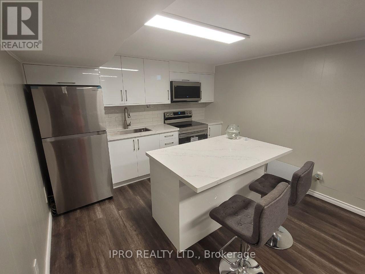 #LOWER -424 DIXON BLVD, #Lower