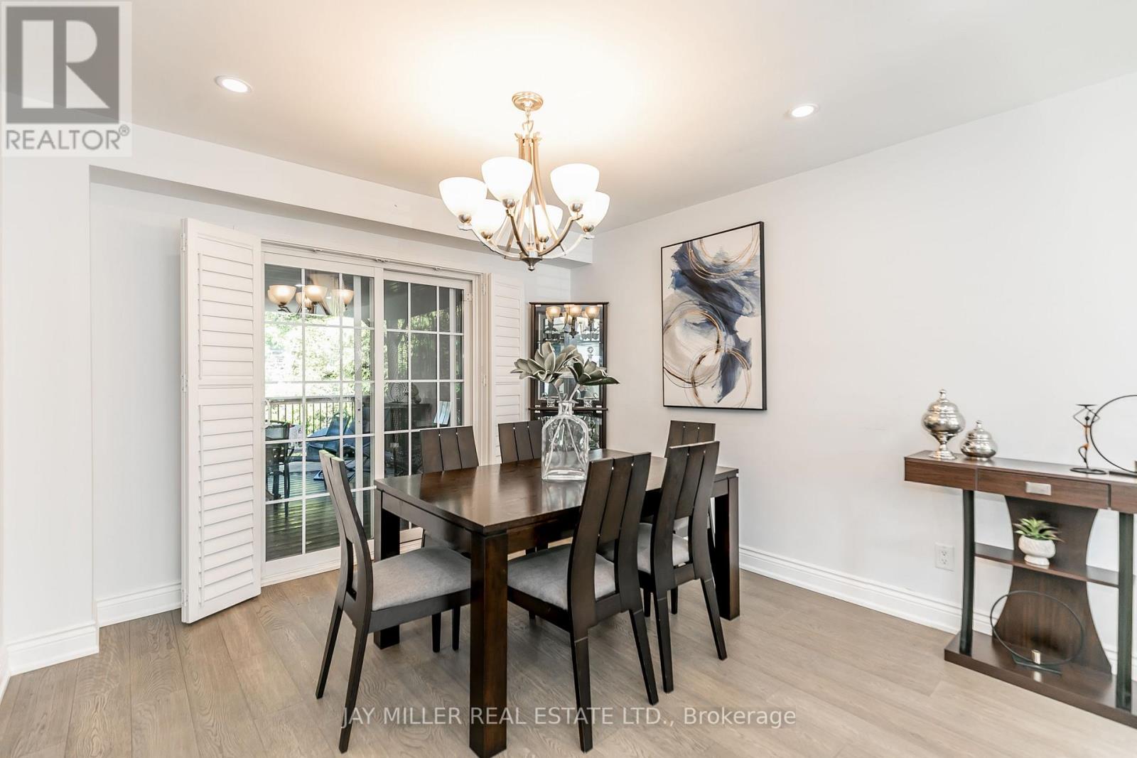 58 NISBET DR