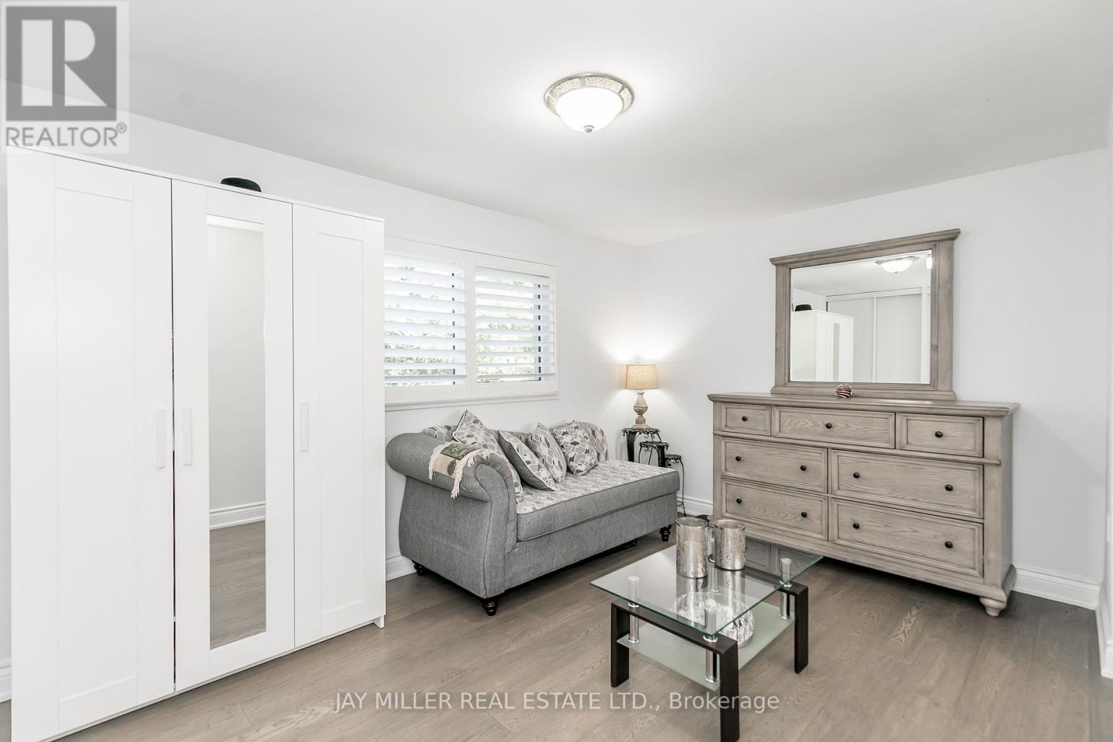 58 NISBET DR