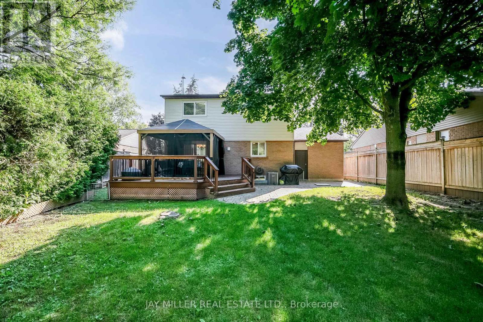 58 NISBET DR