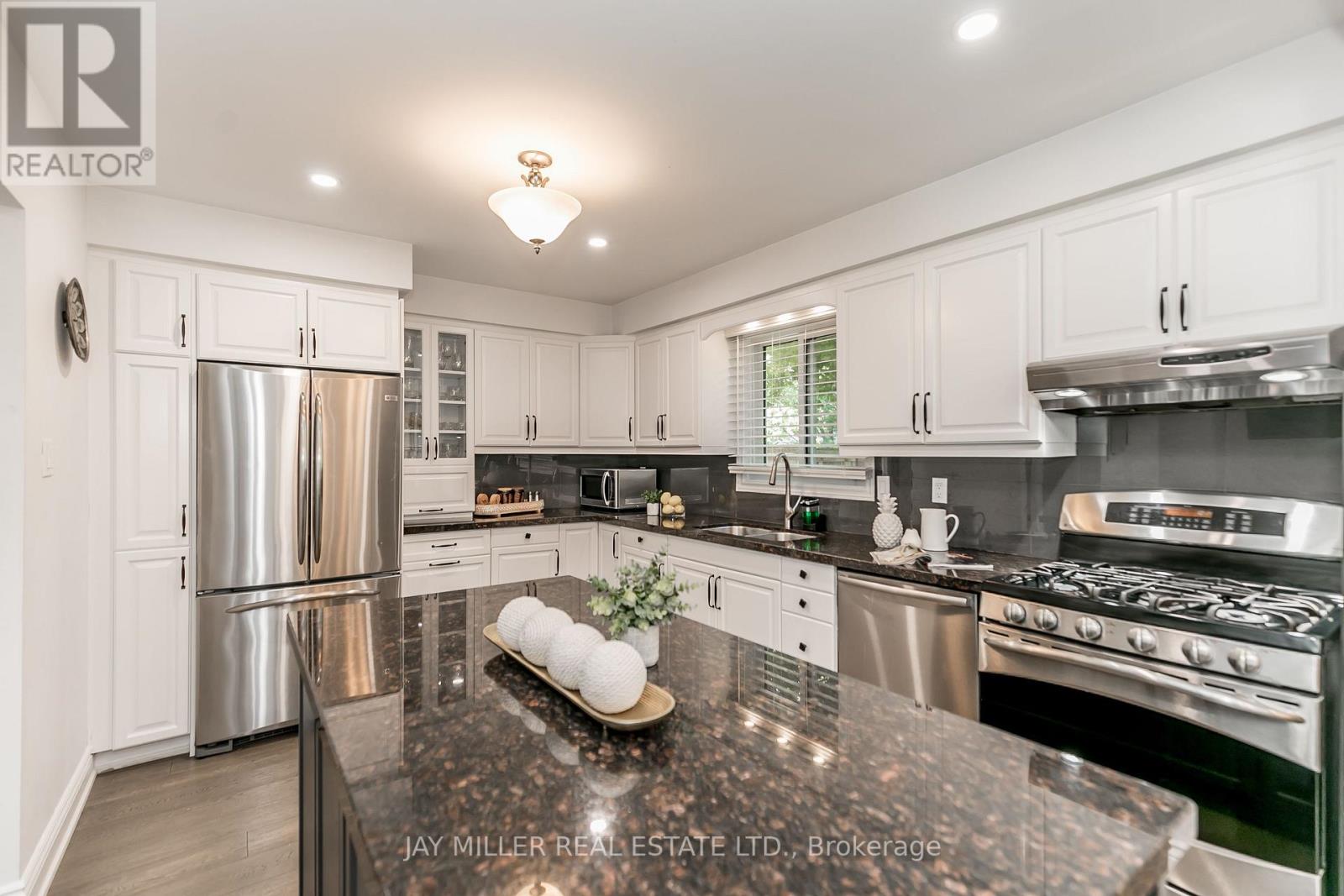 58 NISBET DR