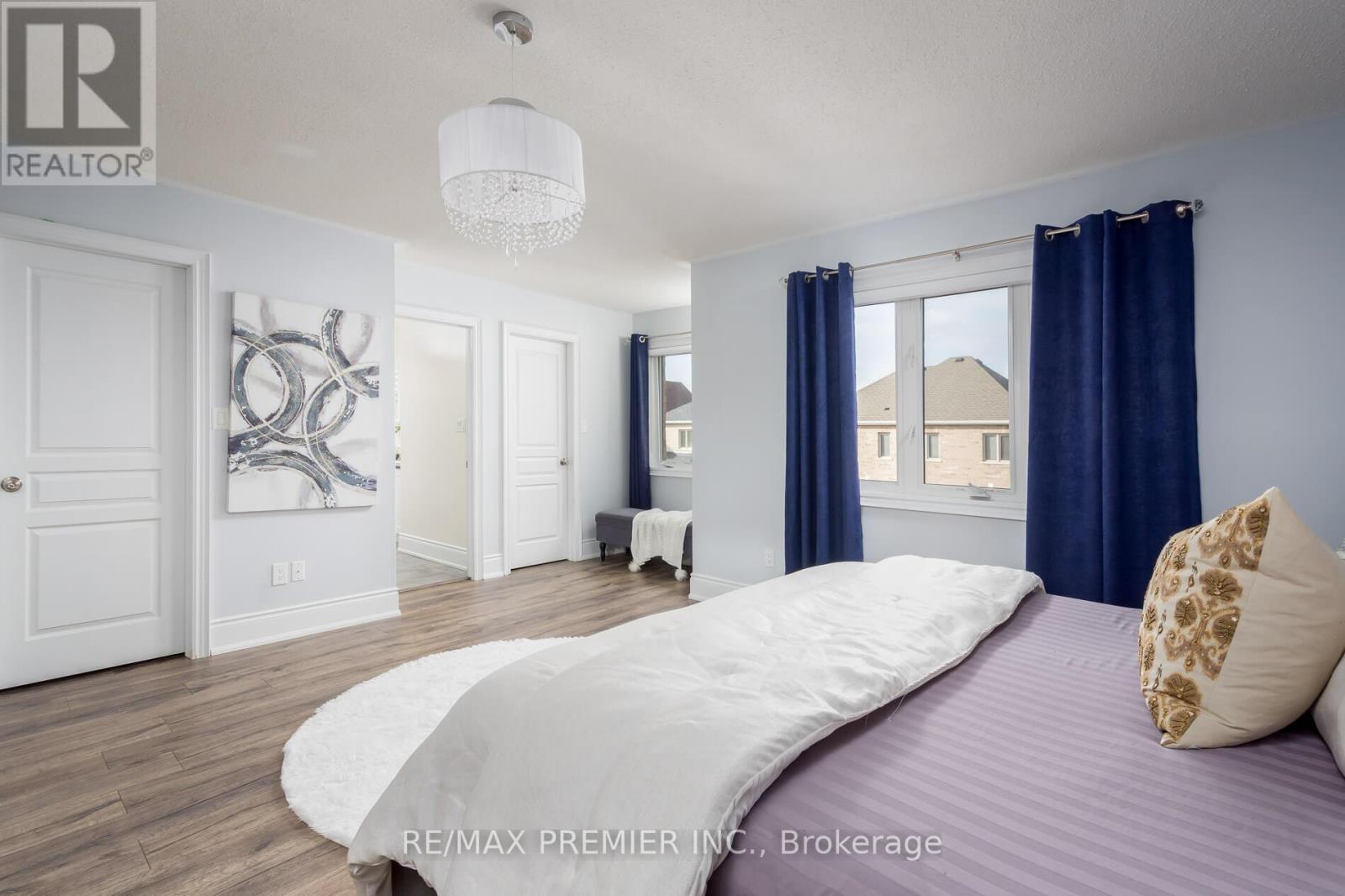 10 SCHWALM CRES