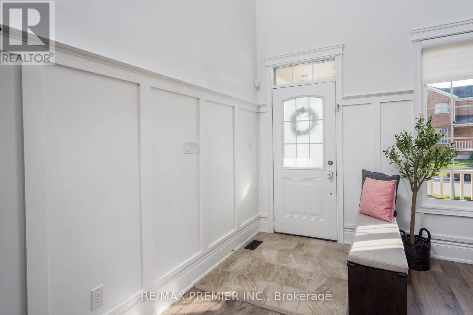 10 SCHWALM CRES