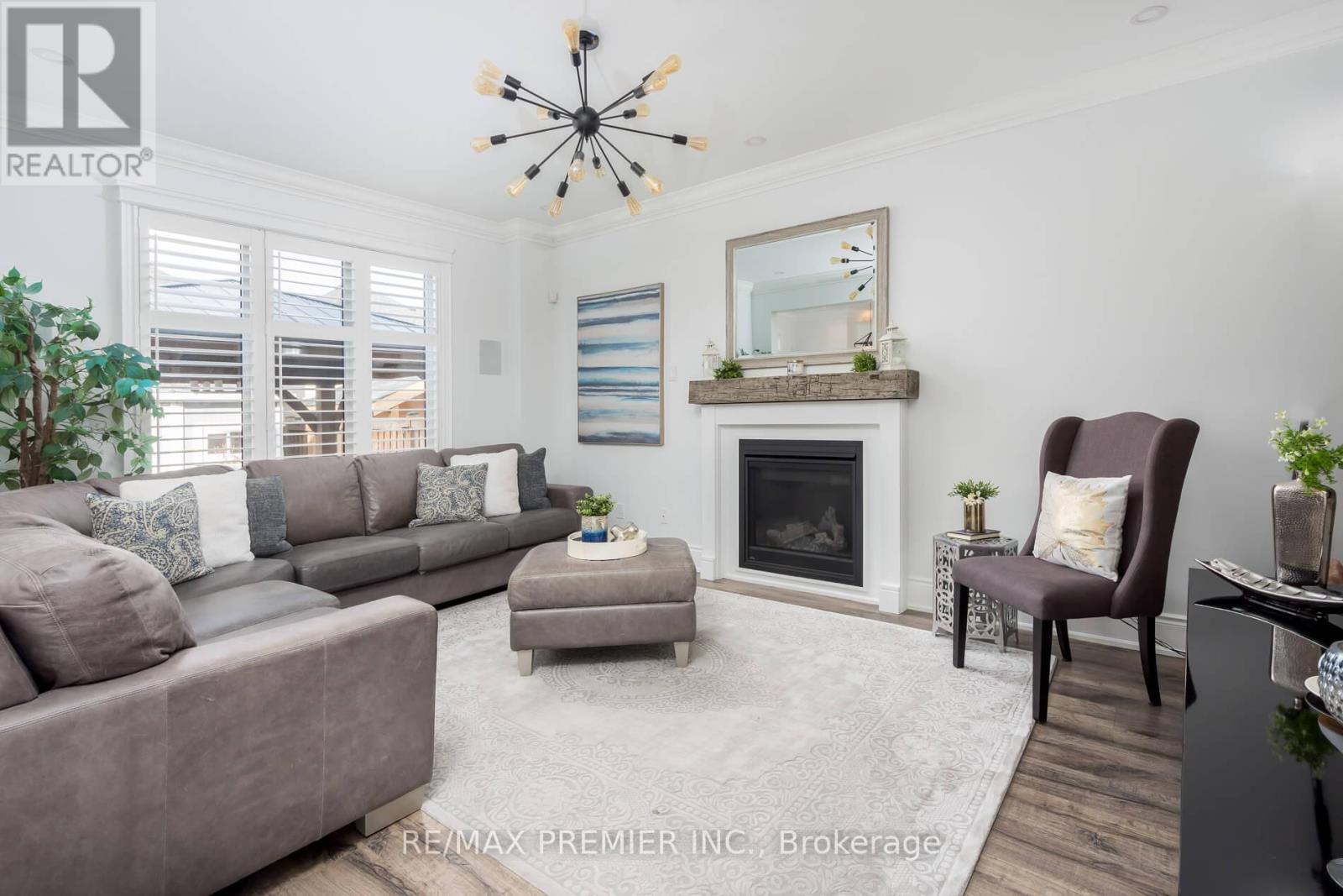 10 SCHWALM CRES